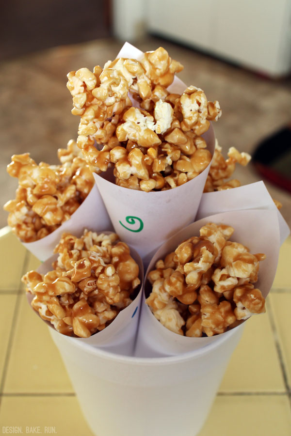 Caramel Popcorn via design. bake. run.