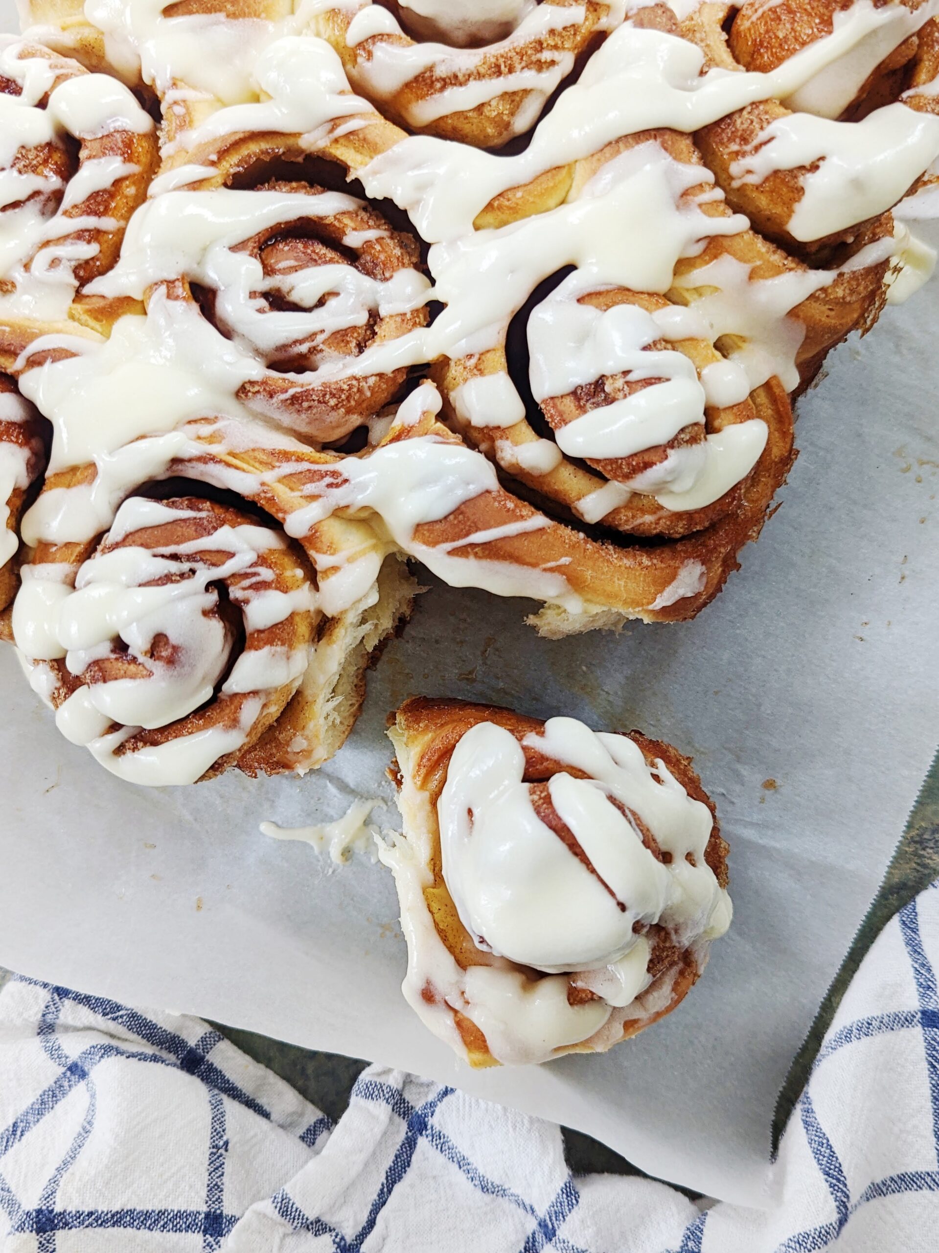 fluffy cinnamon rolls with eggnog frosting