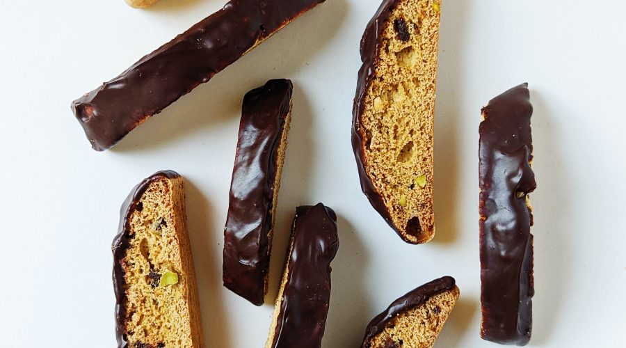 italian biscotti, gingerbread flavor, perfect for this holiday season