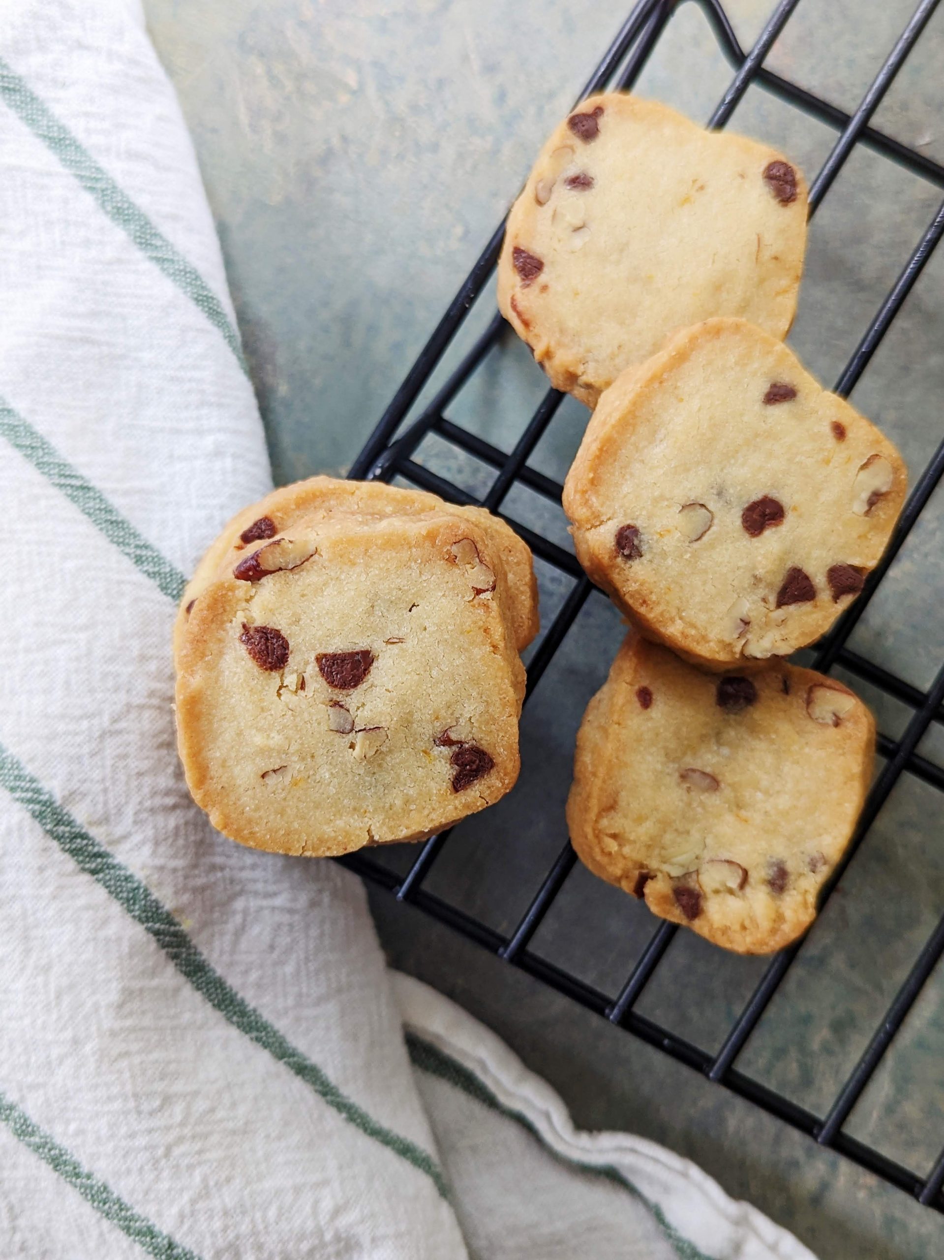 orange chocolate pecan shortbread