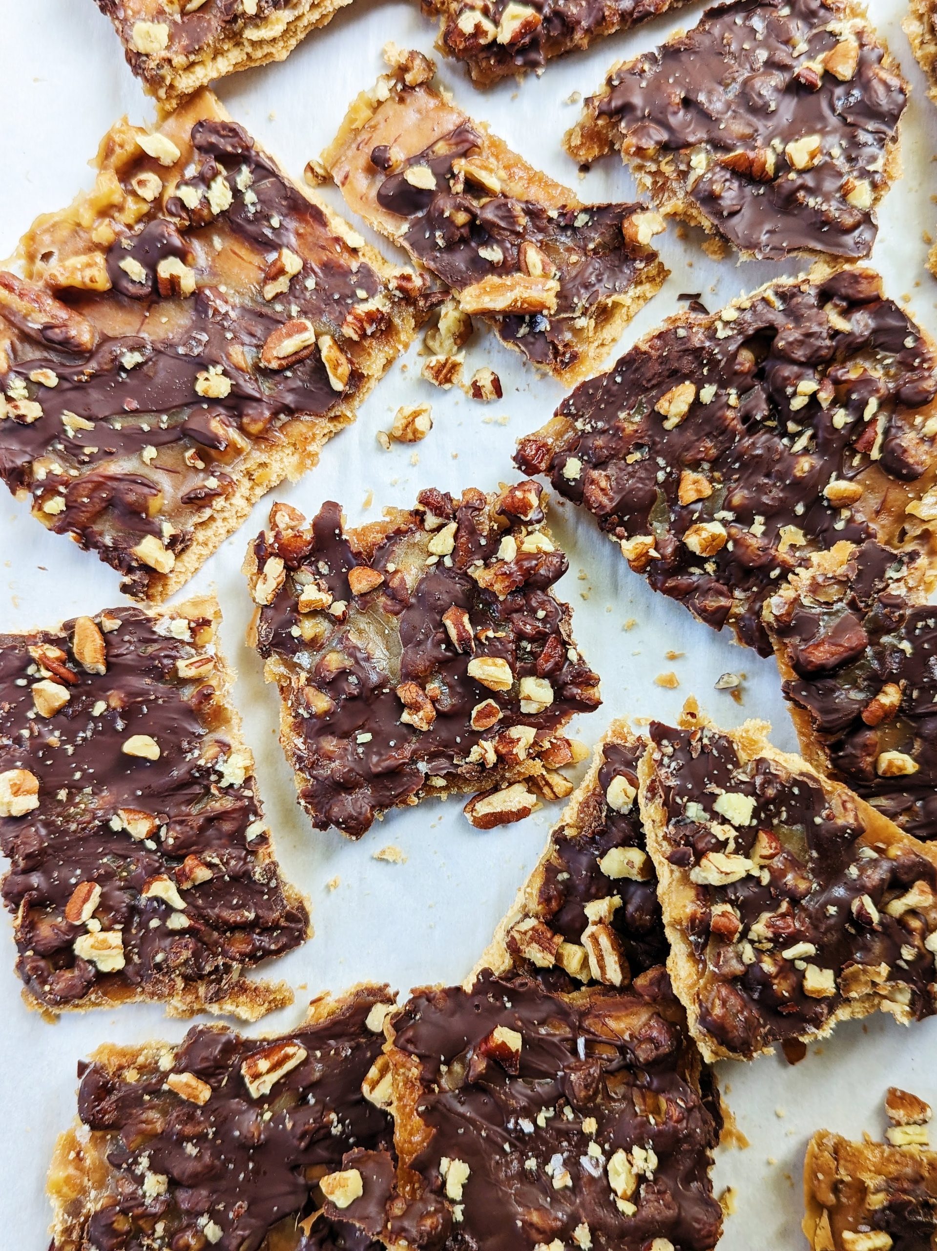 maichou -- salted caramel chocolate pecan bars